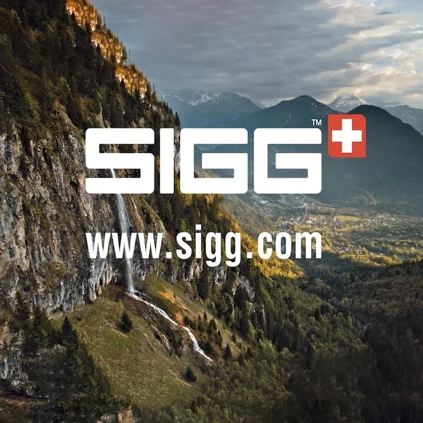 SIGG™ WMB Sports Bottle - 25oz - SIGG™ WMB Sports Bottle - 25oz - Image 1 of 18