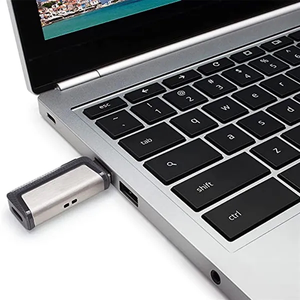 32 Gb 2 In 1 Typec & Usb Flash Driver - 32 Gb 2 In 1 Typec & Usb Flash Driver - Image 2 of 2