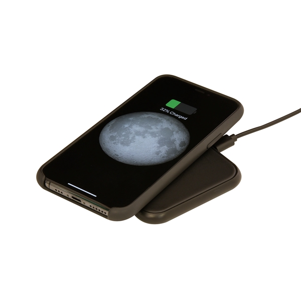 Dynamic Duo Wireless Charger And Adapter Gift Set - Dynamic Duo Wireless Charger And Adapter Gift Set - Image 6 of 6