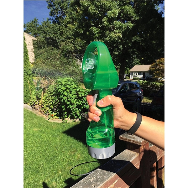 Handheld Battery Powered Water Misting Fan - Handheld Battery Powered Water Misting Fan - Image 4 of 5