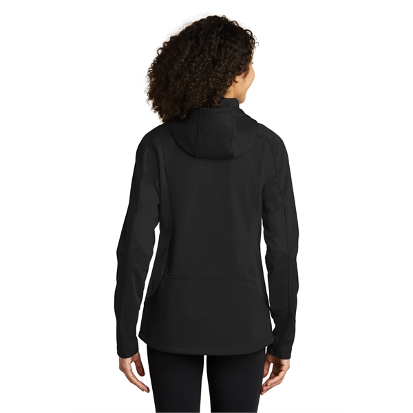 Eddie Bauer Women's Trail Soft Shell Jacket. - Eddie Bauer Women's Trail Soft Shell Jacket. - Image 4 of 25