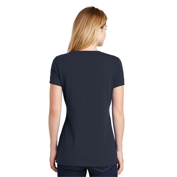 New Era Women's Heritage Blend V-Neck Tee. - New Era Women's Heritage Blend V-Neck Tee. - Image 10 of 76