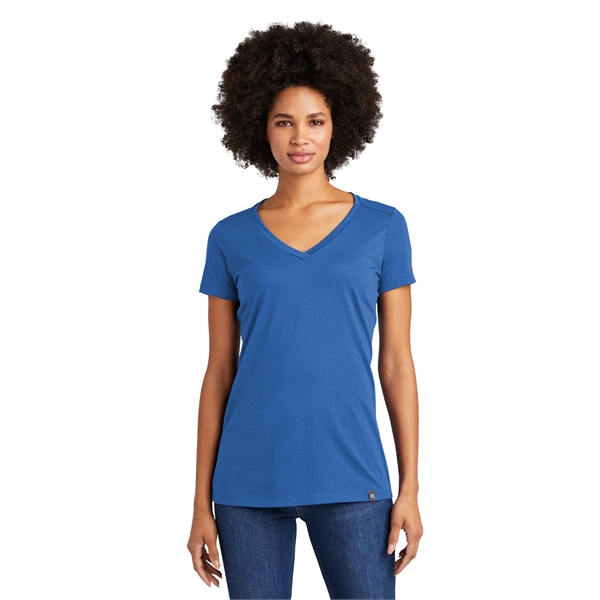 New Era Women's Heritage Blend V-Neck Tee. - New Era Women's Heritage Blend V-Neck Tee. - Image 63 of 76