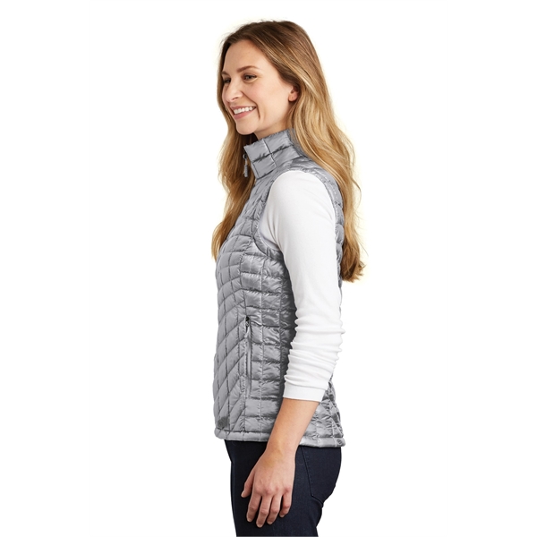 The North Face Women's ThermoBall Trekker Vest. - The North Face Women's ThermoBall Trekker Vest. - Image 8 of 15