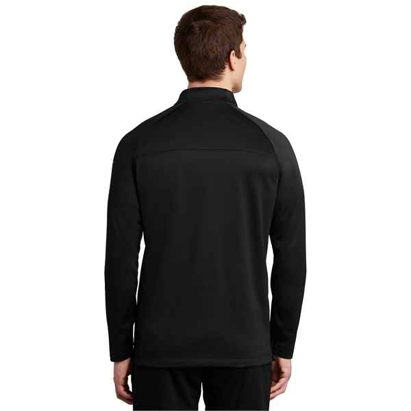 Nike Therma-FIT 1/2-Zip Fleece. - Nike Therma-FIT 1/2-Zip Fleece. - Image 1 of 40