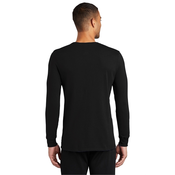 Nike Dri-FIT Cotton/Poly Long Sleeve Tee. - Nike Dri-FIT Cotton/Poly Long Sleeve Tee. - Image 1 of 30