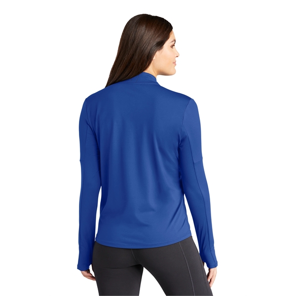 Nike Women's Dri-FIT Element 1/2-Zip Top - Nike Women's Dri-FIT Element 1/2-Zip Top - Image 31 of 40