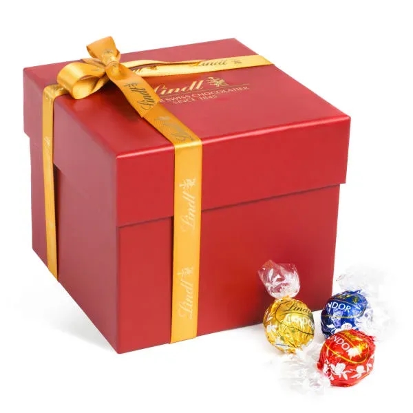 Lindt Lindor Favorites Gift Box - Lindt Lindor Favorites Gift Box - Image 0 of 1