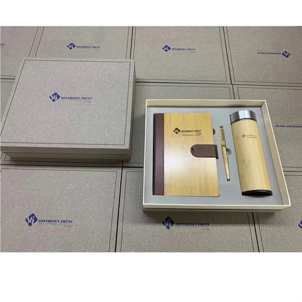 Eco-Friendly Bamboo  A5 Notebook Gift Set - Eco-Friendly Bamboo  A5 Notebook Gift Set - Image 4 of 4