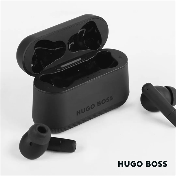 Hugo Boss Gear Matrix Wireless Earphones - Hugo Boss Gear Matrix Wireless Earphones - Image 5 of 15