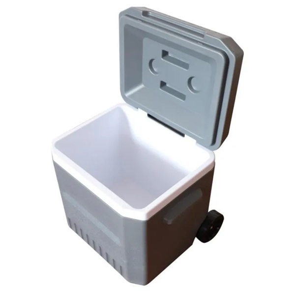 18QT Ice chest with Wheels - 18QT Ice chest with Wheels - Image 1 of 3