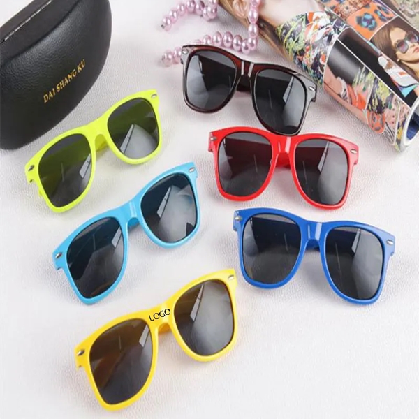 Rice Nail Retro Sunglasses - Rice Nail Retro Sunglasses - Image 0 of 4