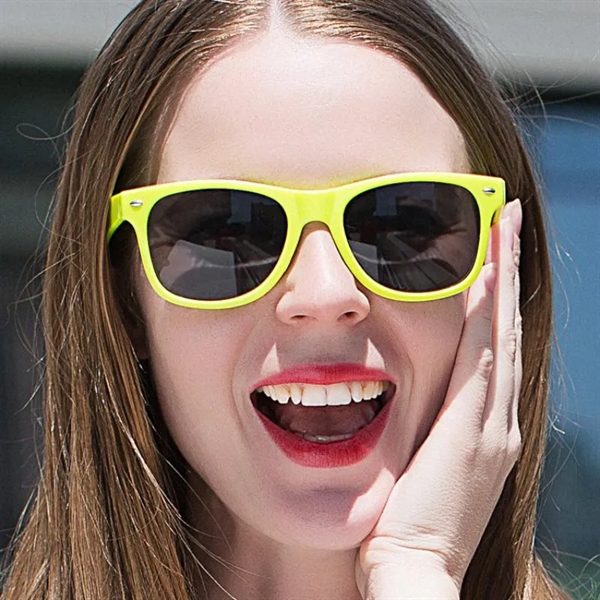 Rice Nail Retro Sunglasses - Rice Nail Retro Sunglasses - Image 4 of 4