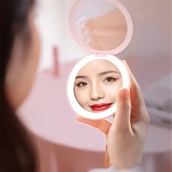 Power Bank Led Light Travel Makeup Mirror - Power Bank Led Light Travel Makeup Mirror - Image 4 of 5