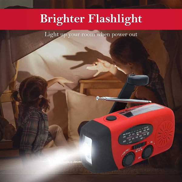 Emergency Hand Crank Radio with Flashlight and Power Bank - Emergency Hand Crank Radio with Flashlight and Power Bank - Image 4 of 7