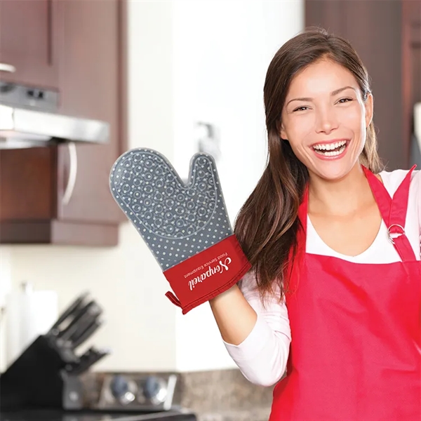 Pattern Play Silicone Oven Mitt - Pattern Play Silicone Oven Mitt - Image 0 of 6