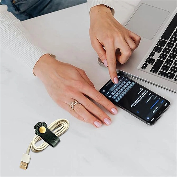 Portable Cat Headphone Winder - Portable Cat Headphone Winder - Image 2 of 2