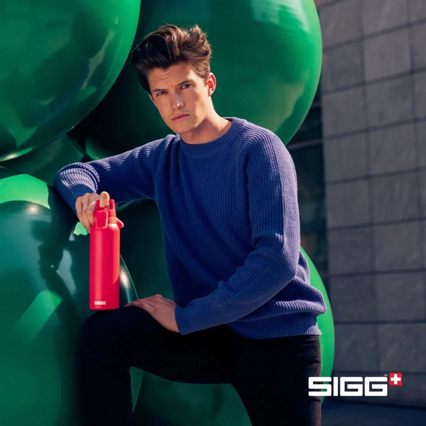 SIGG™ Hot & Cold One  Bottle - 17oz - SIGG™ Hot & Cold One  Bottle - 17oz - Image 5 of 10