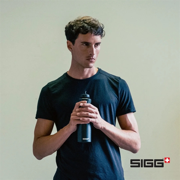 SIGG™ WMB Sports Bottle - 25oz - SIGG™ WMB Sports Bottle - 25oz - Image 5 of 18