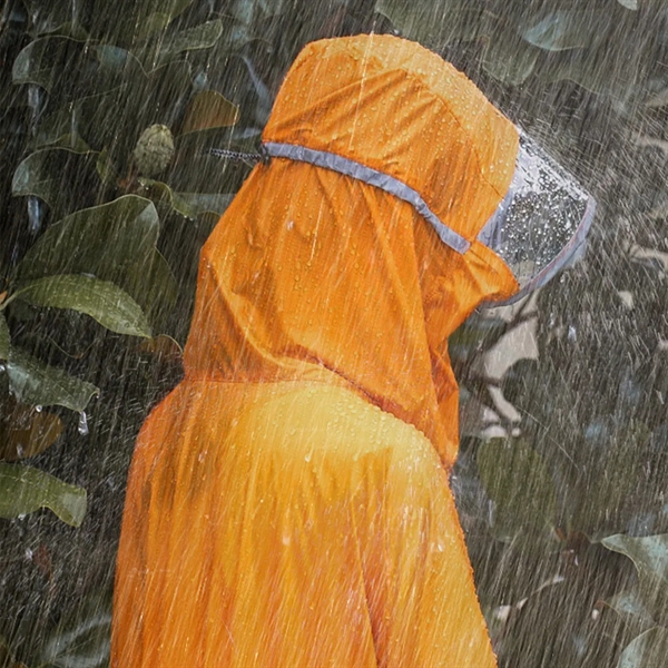 Outdoor Lightweight Hiking Poncho - Outdoor Lightweight Hiking Poncho - Image 3 of 6