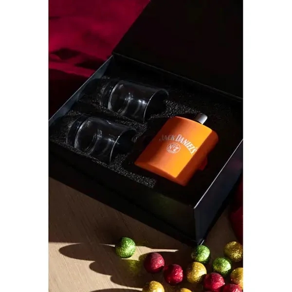 6oz Flask & 10 oz Island Rocks Glasses - Gift Set - 6oz Flask & 10 oz Island Rocks Glasses - Gift Set - Image 3 of 5