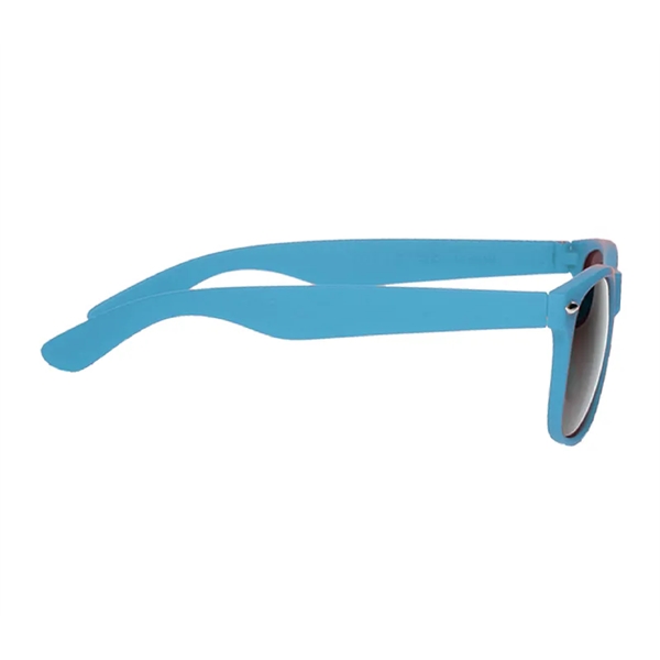UV Protection Smooth Plastic Sunglasses - UV Protection Smooth Plastic Sunglasses - Image 4 of 13