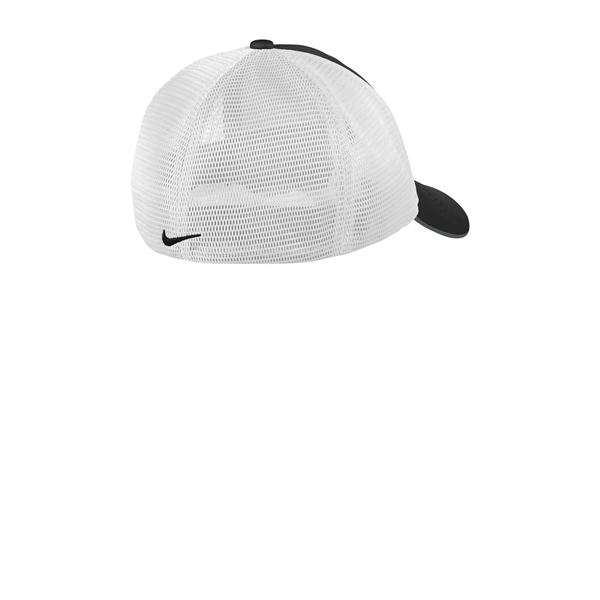 Nike Stretch-to-Fit Mesh Back Cap - Nike Stretch-to-Fit Mesh Back Cap - Image 10 of 26