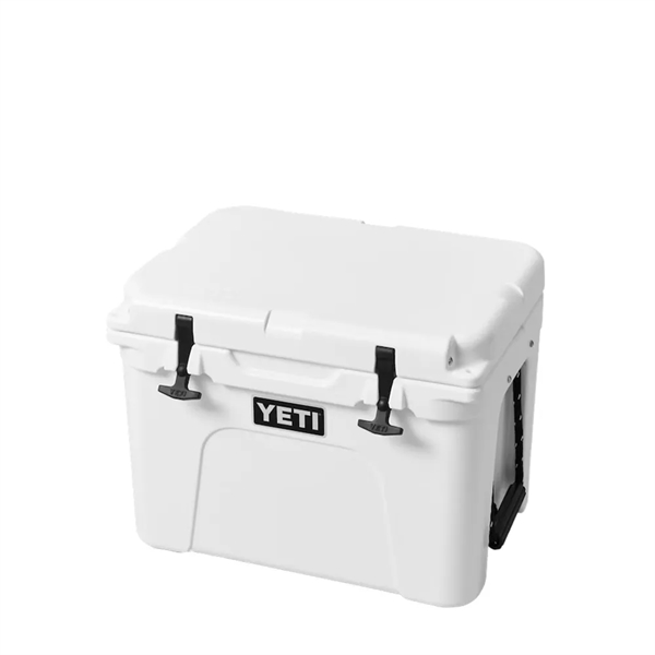 YETI Tundra 35 qt Hard Cooler - YETI Tundra 35 qt Hard Cooler - Image 7 of 26