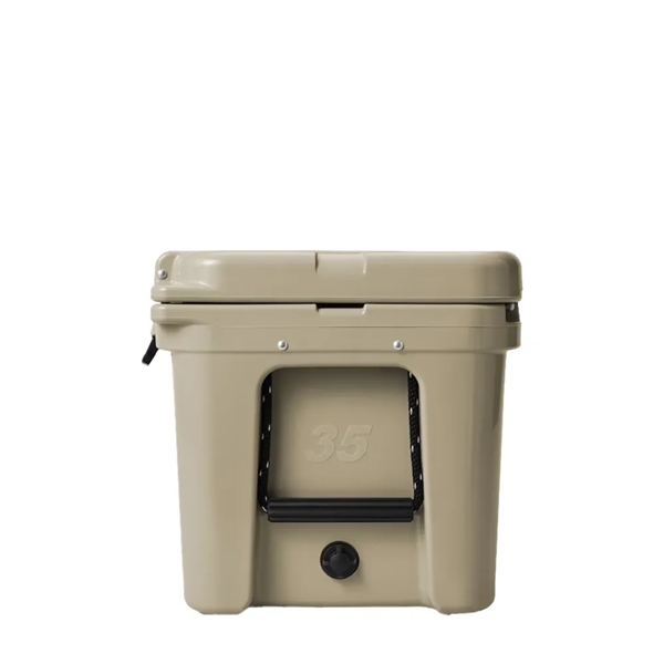 YETI Tundra 35 qt Hard Cooler - YETI Tundra 35 qt Hard Cooler - Image 13 of 26