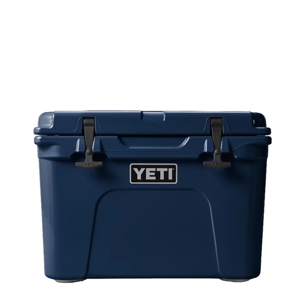 YETI Tundra 35 qt Hard Cooler - YETI Tundra 35 qt Hard Cooler - Image 16 of 26