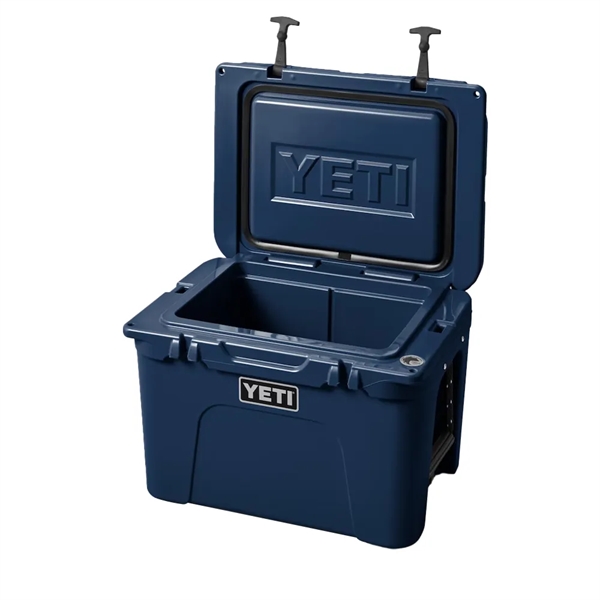 YETI Tundra 35 qt Hard Cooler - YETI Tundra 35 qt Hard Cooler - Image 20 of 26