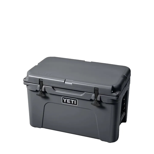 YETI Tundra 45 qt Hard Cooler - YETI Tundra 45 qt Hard Cooler - Image 6 of 26