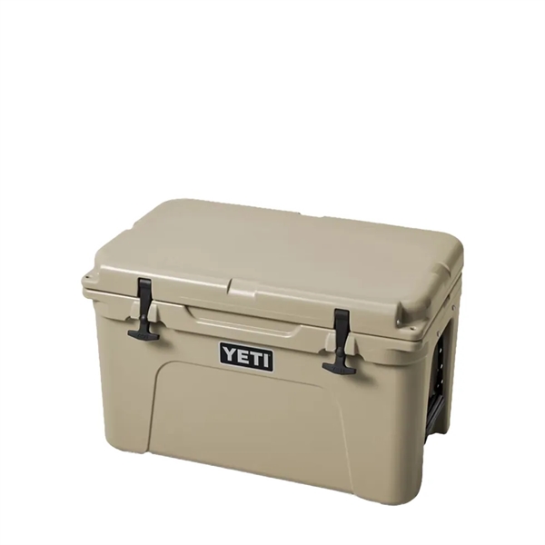 YETI Tundra 45 qt Hard Cooler - YETI Tundra 45 qt Hard Cooler - Image 12 of 26