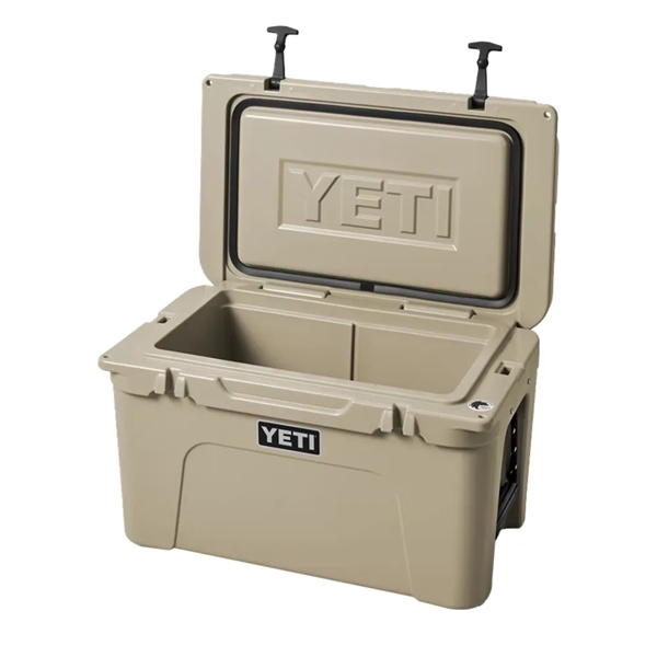 YETI Tundra 45 qt Hard Cooler - YETI Tundra 45 qt Hard Cooler - Image 15 of 26