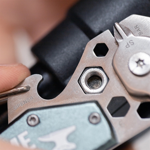 Carabiner Multitool Knife - Carabiner Multitool Knife - Image 14 of 18