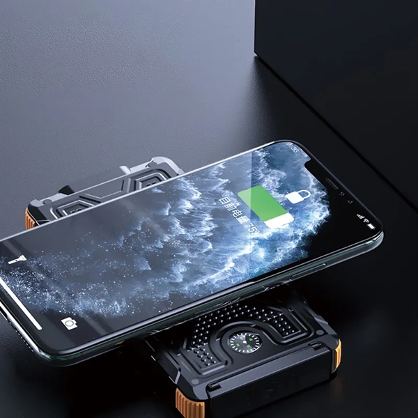 10000mAh Portable Solar Power Bank with LED lLight - 10000mAh Portable Solar Power Bank with LED lLight - Image 2 of 6