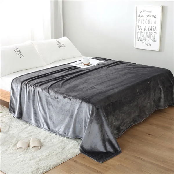 Chenille Blanket - Chenille Blanket - Image 4 of 4