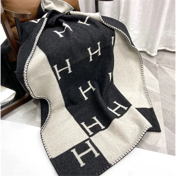 Stadium Blanket - Stadium Blanket - Image 2 of 4