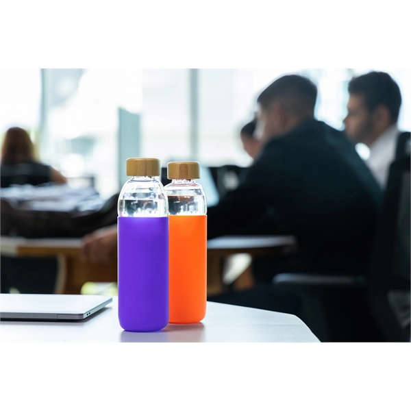 Lucerne 18 oz glass bottle with silicone sleeve - Lucerne 18 oz glass bottle with silicone sleeve - Image 22 of 28