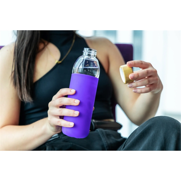 Lucerne 18 oz glass bottle with silicone sleeve - Lucerne 18 oz glass bottle with silicone sleeve - Image 24 of 28