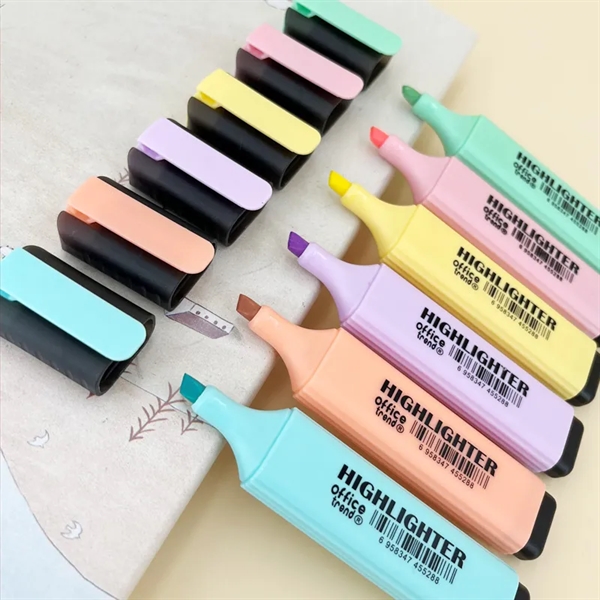 Highlighter - Highlighter - Image 2 of 4