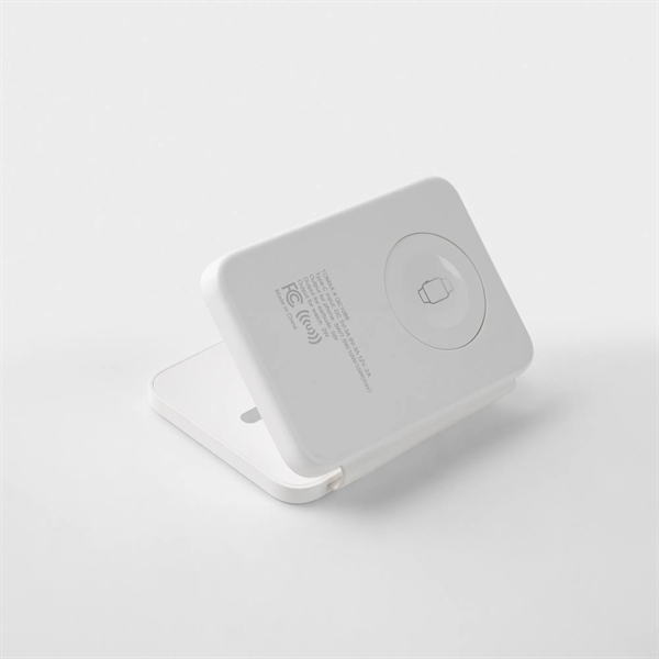 Vivache MagSafe Travel Charger - Vivache MagSafe Travel Charger - Image 4 of 8