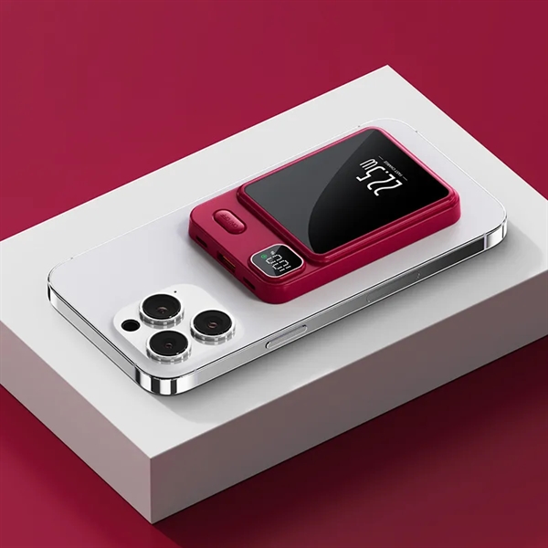 Magnetic Portable Charger 5000 mAh - Magnetic Portable Charger 5000 mAh - Image 5 of 6