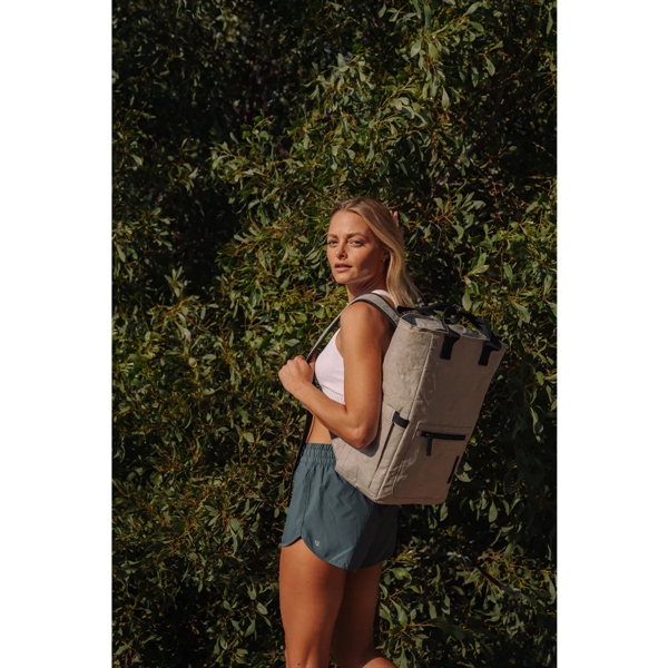 Out of The Woods® Seagull Backpack Cooler - Out of The Woods® Seagull Backpack Cooler - Image 6 of 9
