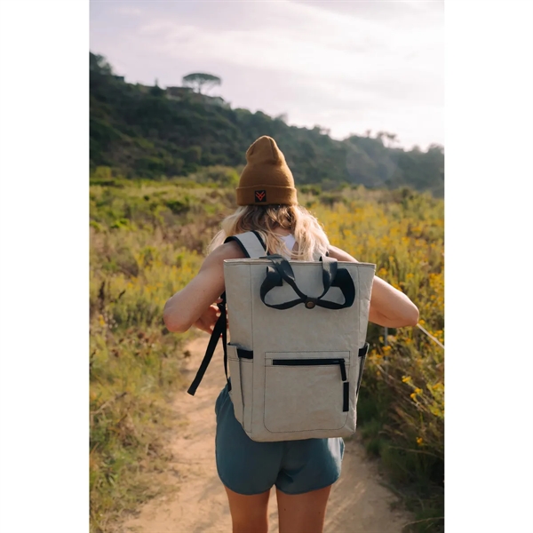 Out of The Woods® Seagull Backpack Cooler - Out of The Woods® Seagull Backpack Cooler - Image 7 of 9