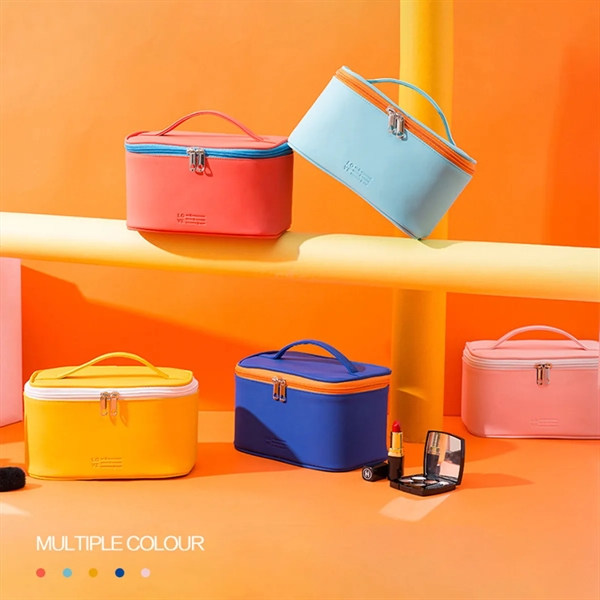 Large Capacity Portable Multifunctional Travel Cosmetic Bag - Large Capacity Portable Multifunctional Travel Cosmetic Bag - Image 4 of 4