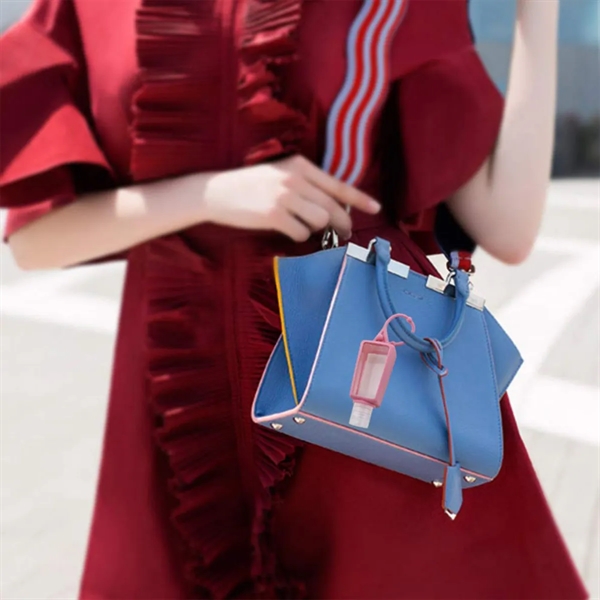 1 Oz Hand Sanitizer Gel With Adjustable Silicone Holder - 1 Oz Hand Sanitizer Gel With Adjustable Silicone Holder - Image 5 of 5