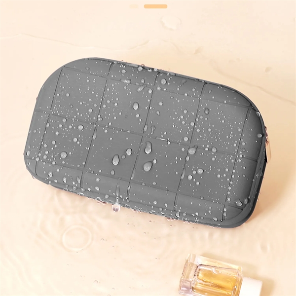 Silicone Makeup Bag Travel Organizer Cosmetic Pouch - Silicone Makeup Bag Travel Organizer Cosmetic Pouch - Image 4 of 4