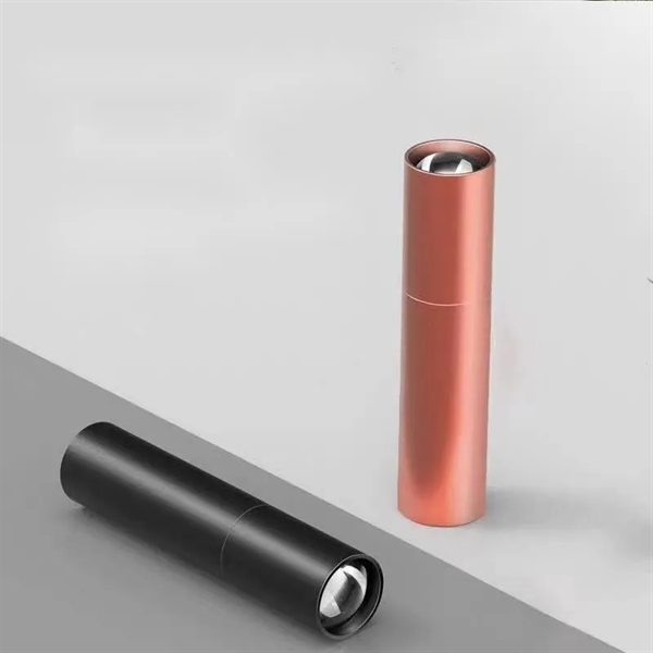 LED Flashlight Power Bank - LED Flashlight Power Bank - Image 3 of 5