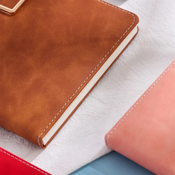 A5 Size PU Leather Metal Buckle Notebook - A5 Size PU Leather Metal Buckle Notebook - Image 2 of 5